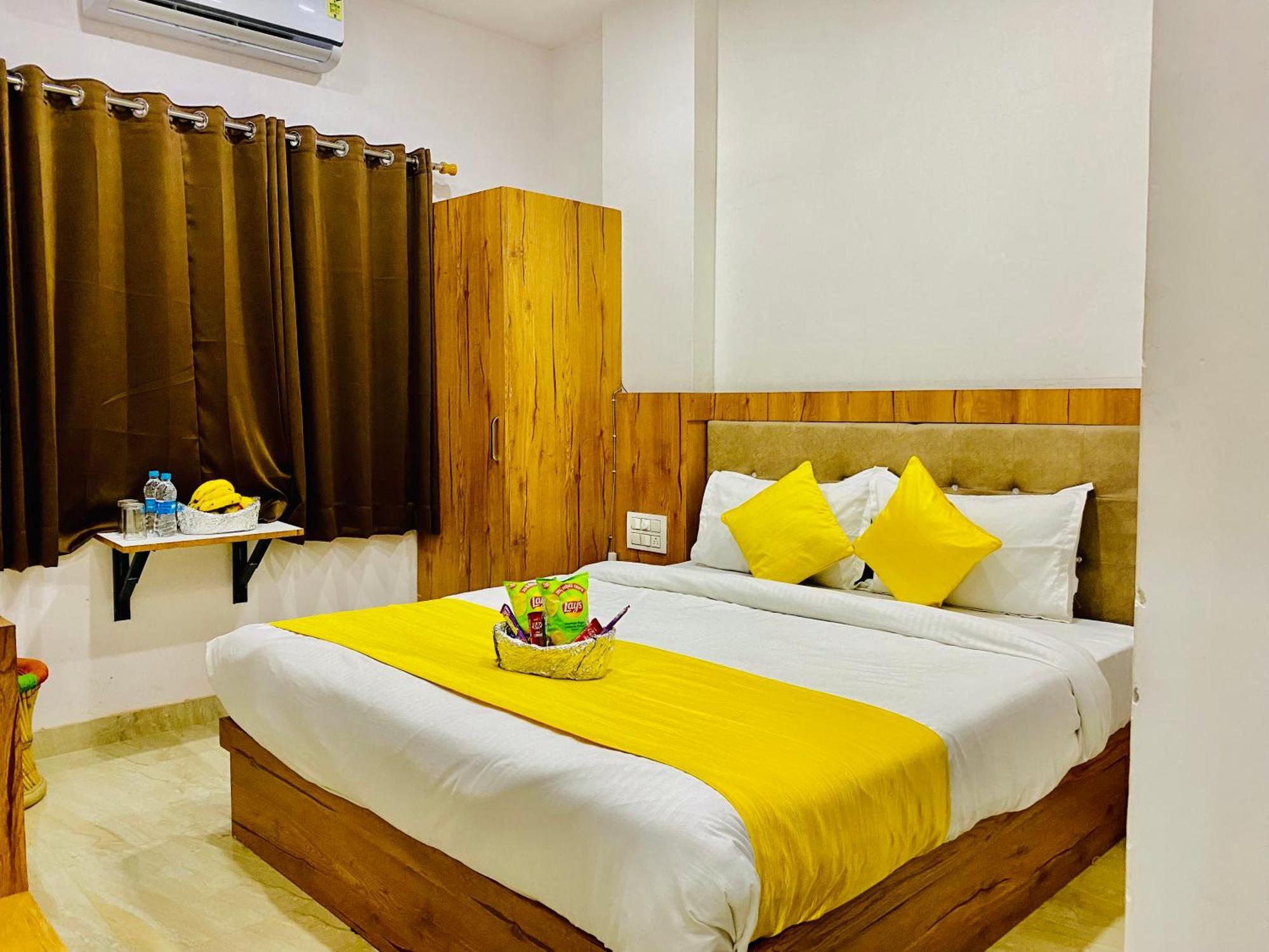 Hotel Vallabh A Lake Facing Balcony أُودايبور المظهر الخارجي الصورة